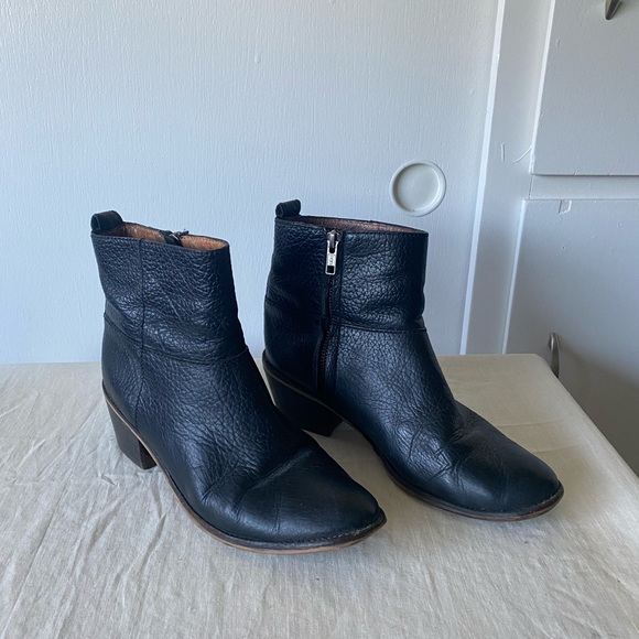 Worn in resoled 8.5 ankle boot zip heel leather stitching detail Madewell - Picture 3 of 12